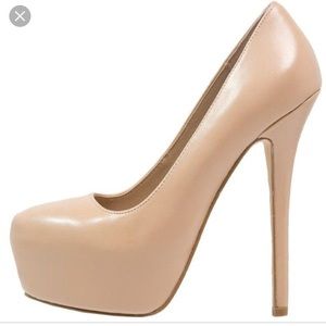 Steve Madden Delerius Women Nude Pump